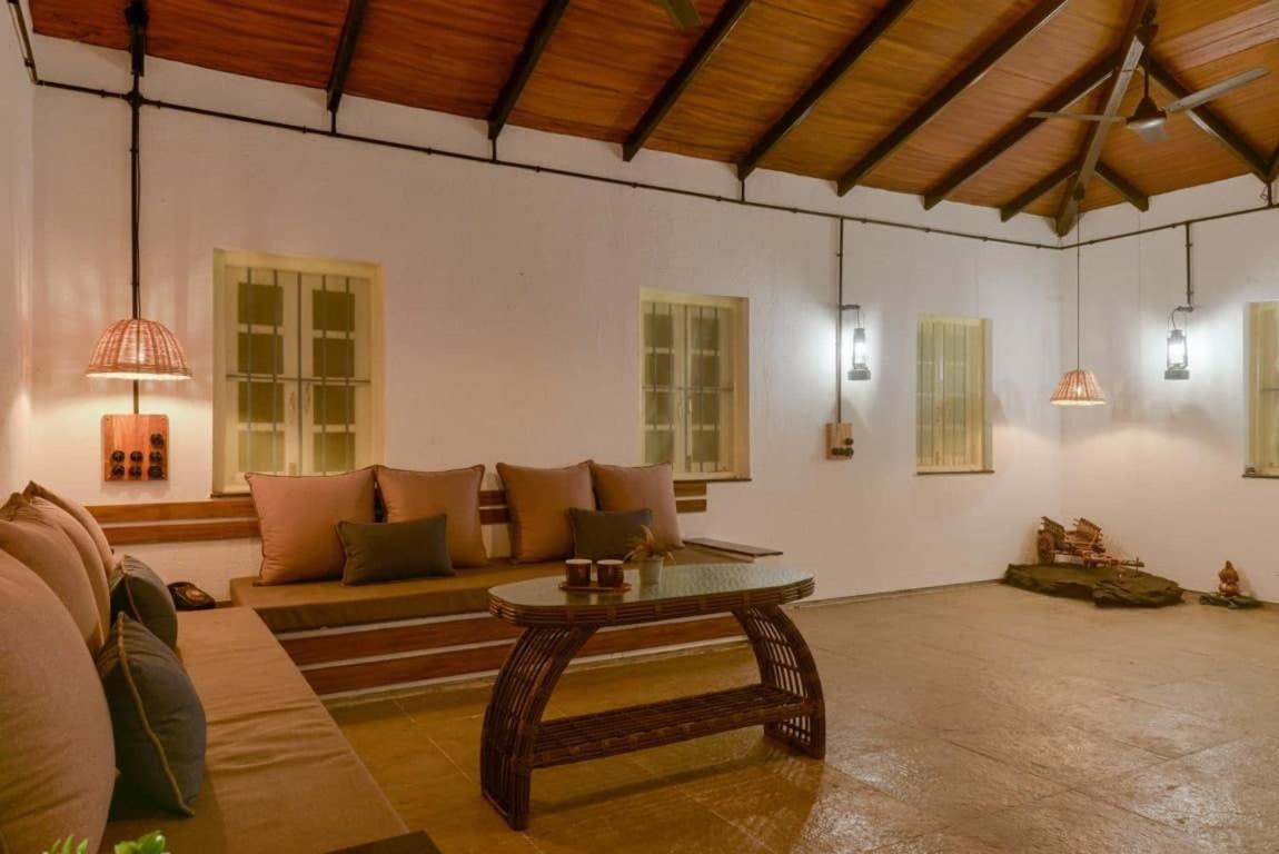 Villa The Earth Farm Nashik Exterior foto